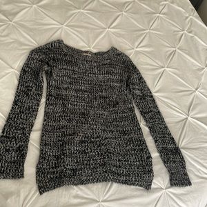 Two toned fitted EXTRA SMALL winter sweater, not see through